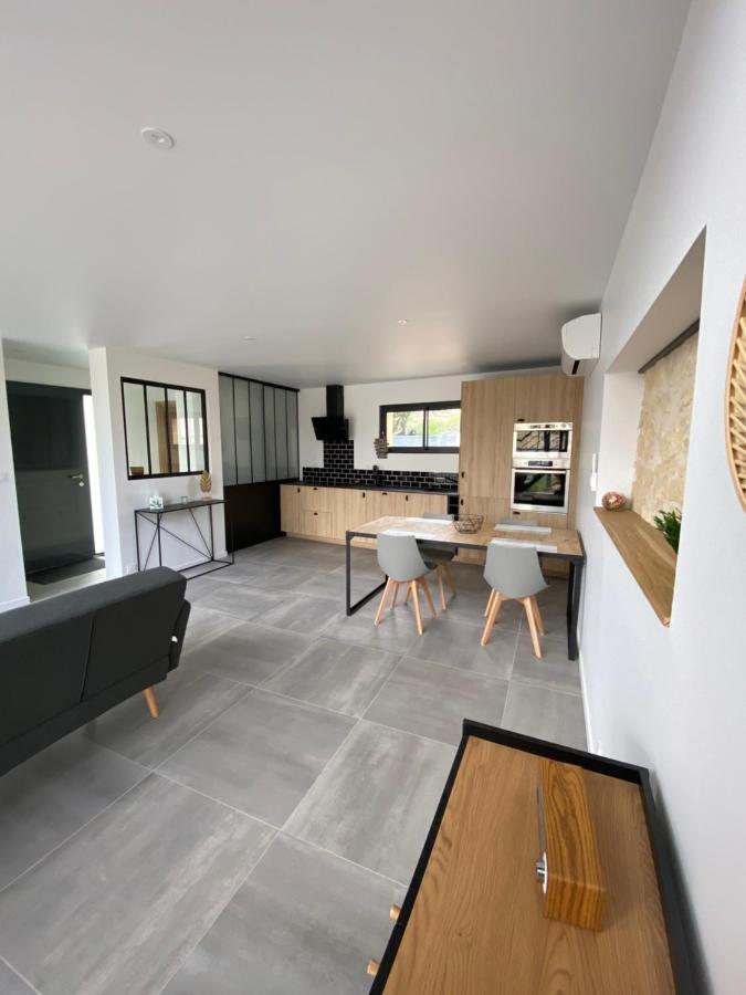 Magnifique Grange Avec Spa / Love Room Saint-André-de-Cubzac Exteriör bild