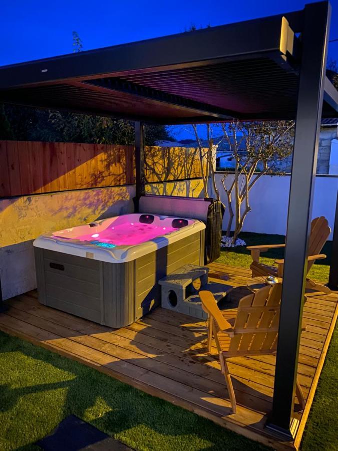 Magnifique Grange Avec Spa / Love Room Saint-André-de-Cubzac Exteriör bild